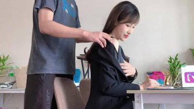 91 Eggplant. Big breasts Thai female agent passively uses hidden rules for performance